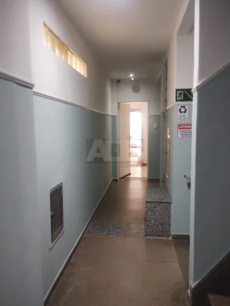 Imagem Apartamento de quarto e sala à venda em Copacabana, 35m2, na Nossa Senhora.