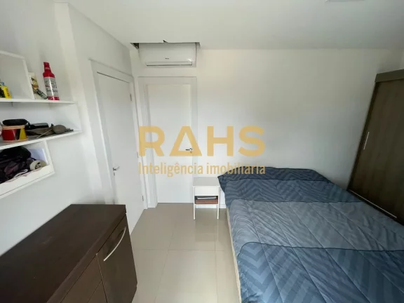 Imagem Sobrado Geminado com 115 m² de área construída com 1 suíte e 2 quartos, 2 vagas de garagem a ven...