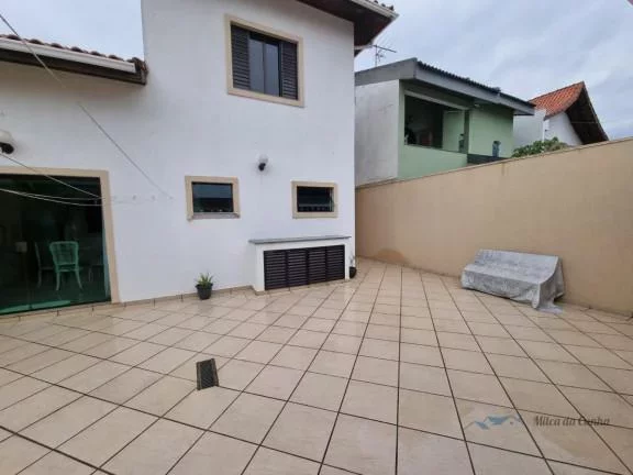 Imagem Lindo Sobrado à Venda com 3 dormitórios, 3 suítes, hidromassagem, 5 vagas, Parque Espacial, São Bernardo do Campo