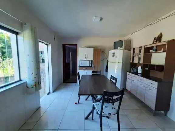 Imagem Moradia Confortável de 3 Dormitórios com Suíte e Vaga de Garagem