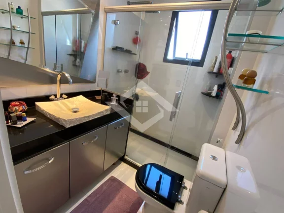 Imagem Apartamento no Waterways Barra da Tijuca: 2 Quartos, Reformado