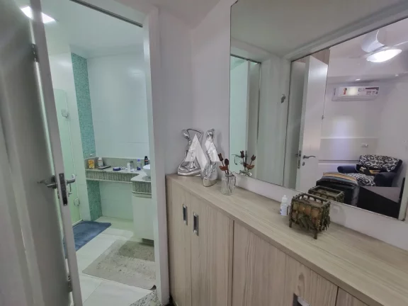 Imagem Apartamento à venda com 3 dormitórios e vista livre para o mar no bairro Ponta da Praia em Santos/SP