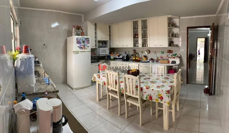 Imagem Sobrado à venda 3 Quartos, 2 Vagas, 217M², Santa Maria, São Caetano do Sul - SP