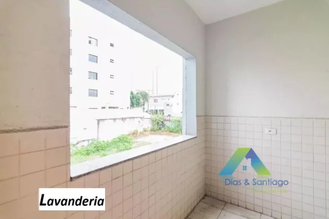 Imagem Santo André Casa 200 metros em condomínio, 3 dormitórios, 2 vagas ótimo valor e localização.