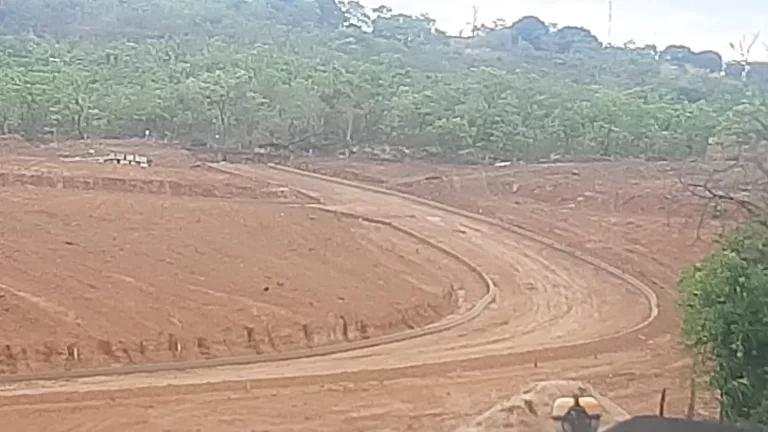 Imagem Terreno à venda em Três Marias-MG, no Residencial Cidade Nova, com 300m² de área!