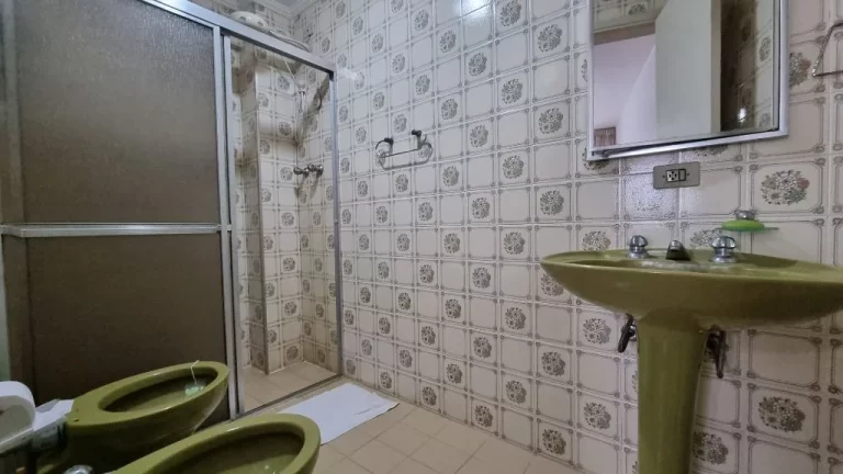 Imagem ÓTIMO APTO 1 QUADRA DA PRAIA DE PITANGUEIRAS, 2 DORMITÓROS. VISTA MAR, 1 VAGA DE GARAGEM.