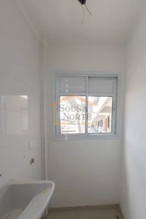 Imagem Apartamento amplo, 2 dormitórios, 1 banheiro, sala dois ambientes, cozinha com gabinete embutido e ...