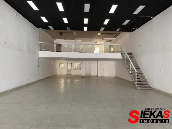 Imagem Galpão Comercial para Locação na Vila Santa Teresa - 6 Salas, 3 Banheiros, 2 Vagas de Garagem, 840 m² - São Paulo-SP