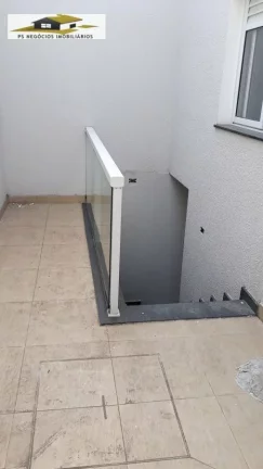 Imagem Sobrado Padrão para Venda em Cambuci São Paulo-SP