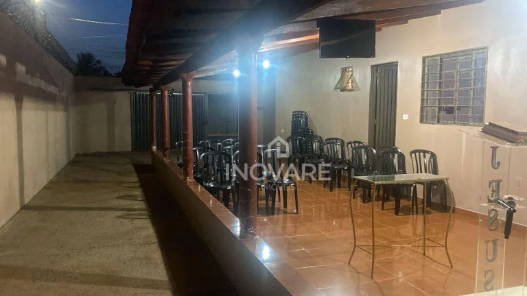 Imagem Casa com 2 dormitórios à venda, 90 m² por R$ 200.000,00 - Prefeito José Moisés - Itumbiara/GO