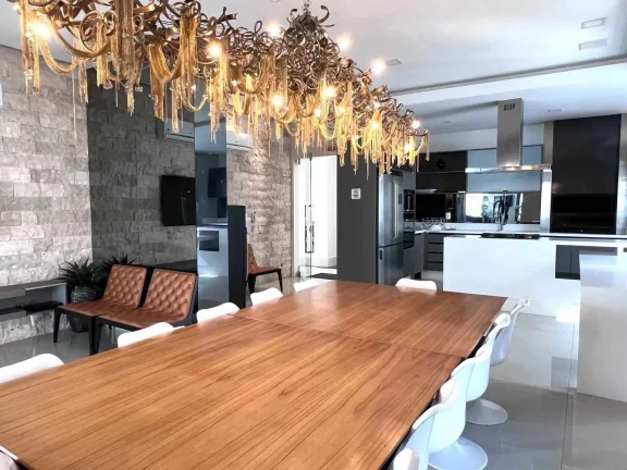 Imagem Apartamento com 3 dormitórios sendo 1 suíte e 3 vagas de garagem em Balneário Camboriú/SC