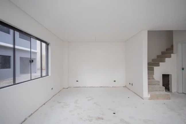 Sobrado 3 quartos no Hauer