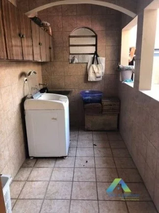 Imagem Santo André Sobrado amplo, 4 dormitórios, edícula, espaço gourmet, 2 vagas.