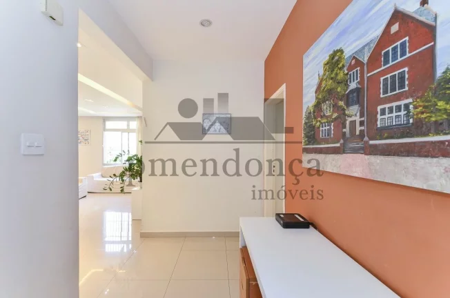 Imagem Apartamento encantador à venda em Higienópolis, com 3 quartos ( 1 suíte ) e 1 vaga, 191m²