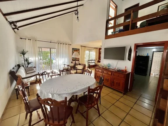Imagem Casa mobiliada com 3 dormitórios sendo uma suíte para temporada no Centro Penha