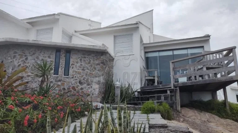 Imagem Residencial › Casa de Condomínio com 3 quarto(s) a Venda