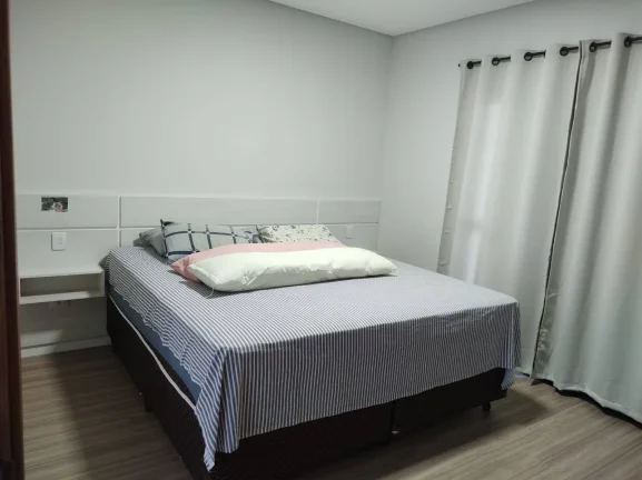 Imagem Condomínio Fogaça - 4 Dormitórios sendo 3 Suítes 1 com closet - Piscina