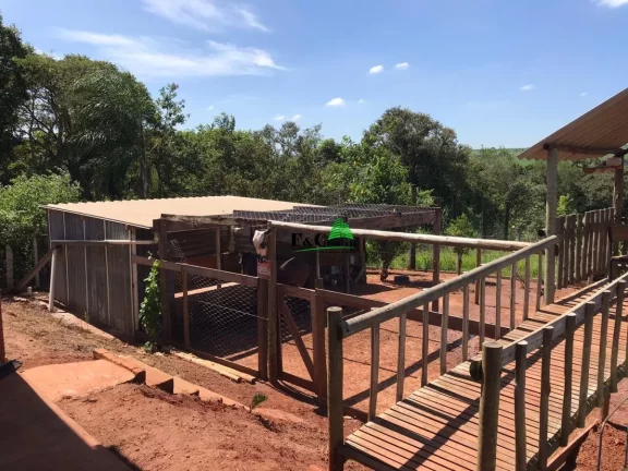 Imagem Chácara para Venda em Limeira, Área Rural de Limeira, 2 dormitórios, 1 banheiro, 4 vagas