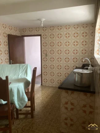Imagem Sobrado à venda com 2 quartos no Bairro Anhangabaú em Jundiaí - SP