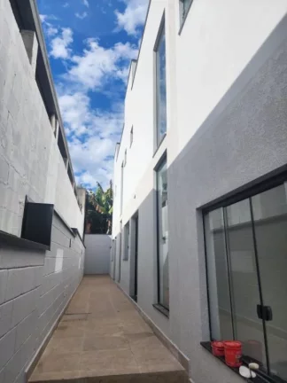 Imagem Sobrado com 2 dormitórios à venda, 80 m² por R$ 380.000,00 - Vila São Paulo - Mogi das Cruzes/SP