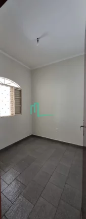 Imagem OPORTUNIDADE UNICA! DUAS CASAS NA MELHOR LOCALIZAÇÃO DO JARDIM CONSOLAÇÃO POR APENAS R$200 MIL (FRENTE PARA DUAS RUAS)
