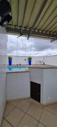 Imagem Cobertura à semi-mobiliada de 271 m², com 3 dormitórios ,sendo 2 suítes master com closet e banh...