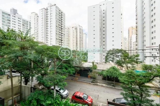 Imagem Excelente apartamento com 209m² em Moema Pássaros, fora da rota! Amplo living para 03 ambientes co...