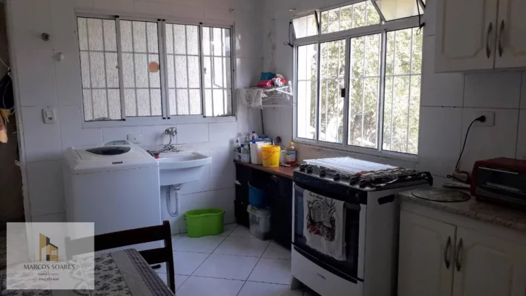 Imagem Sobrado à venda em Osasco, Vila Yara, 152,300m2 com 4 quartos, 8 vagas de garagem