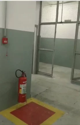 Imagem Loja Térrea Frente Rua