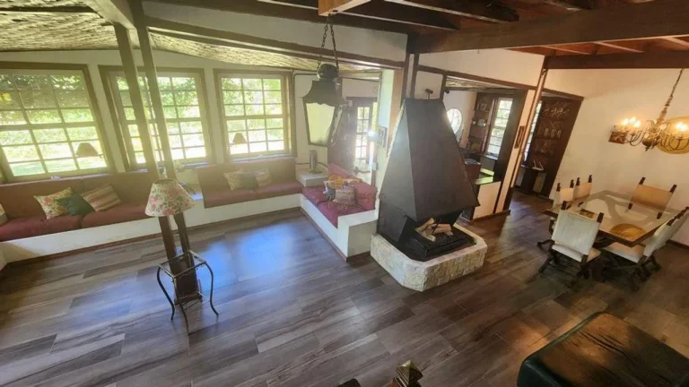 Imagem Casa para Venda em Teresópolis / RJ no bairro Albuquerque
