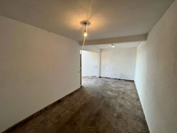 Imagem Linda casa de esquina no Jd. São Miguel