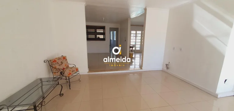 Imagem CASA MARAVILHOSA NO BAIRRO DUQUE COM PISCINA