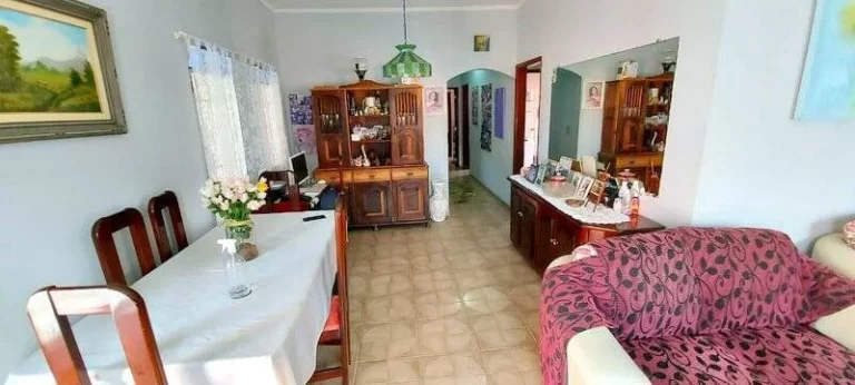 Imagem CASA COM TRES DORMITORIOS SENDO UMA SUITE, FACE NORTE