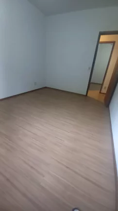 Imagem VENDO ESTE LINDO APTO DE 3 QUARTOS, GARAGEM. NOVA FRIBURGO.