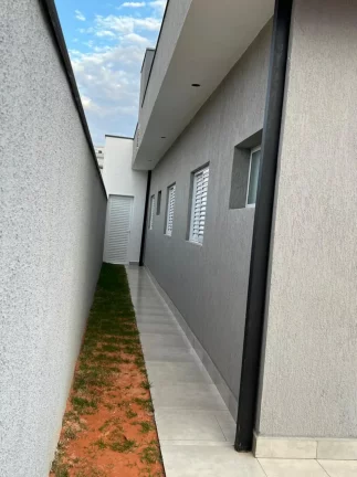 Imagem Oportunidade Linda Casa 3 Dorms sendo uma Suíte - Cond. Malibu