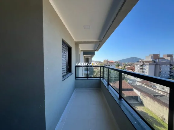 Imagem Excelente Apartamento a venda com 3 dormitórios e 2 vagas no Centro de Ubatuba