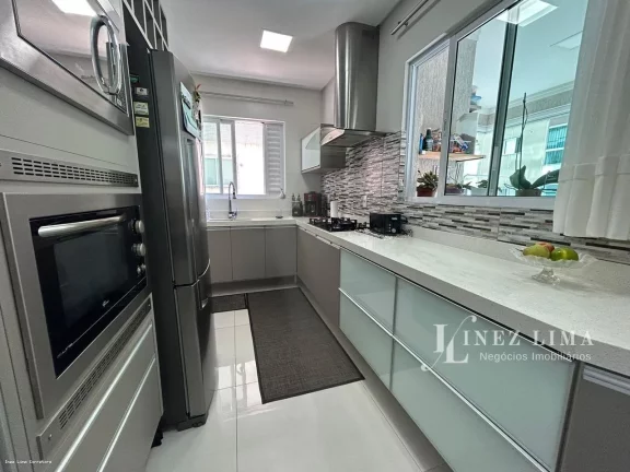 Imagem Apartamento para Venda em Itapema, meia praia, 3 dormitórios, 3 suítes, 4 banheiros, 2 vagas