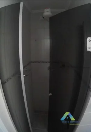 Imagem Ótimo apartamento com 2 dormitórios com fácil acesso a comercio e principais avenidas.