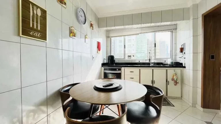Imagem Apartamento frente mar com 3 dormitórios sendo 1 suíte na Barra Norte de Balneário Camboriú/SC