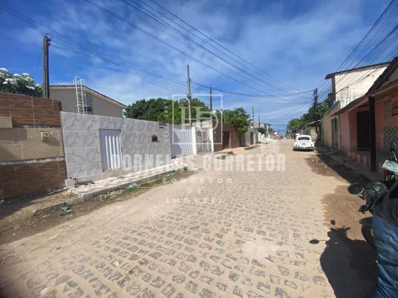 Imagem Casa com Piscina à Venda em Pau Amarelo - 3 Quartos