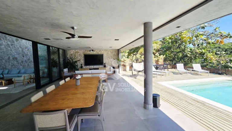 Imagem Casa com 6 quartos à venda, por R$ 11.500.000 - Condomínio Ponta das Toninhas - Ubatuba/SP