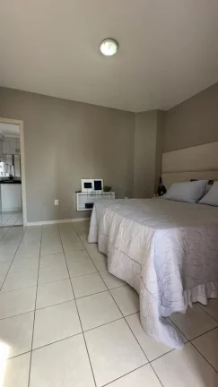Imagem Apartamento Quadra Mar com 2 dormitórios à venda no Centro de Balneário Camboriú