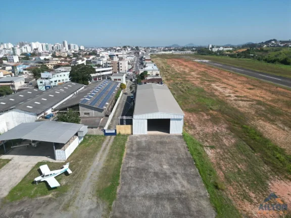 Imagem Galpão Comercial com 672m2 para Locação no Bairro Aeroporto - Guarapari /ES