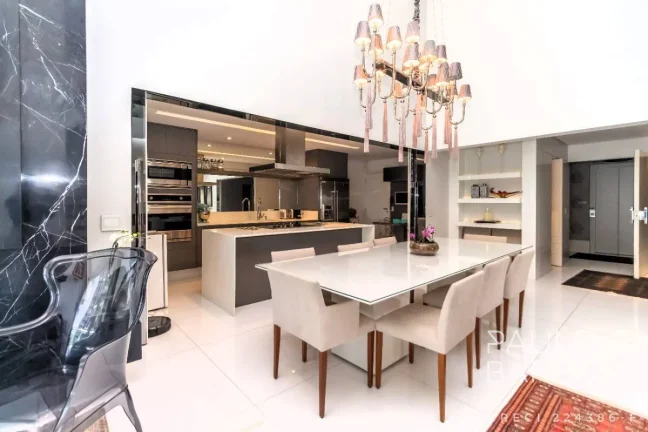 Imagem Campo Belo Venda - 4 Suítes - 4 Vagas - Mobiliado - 254m²