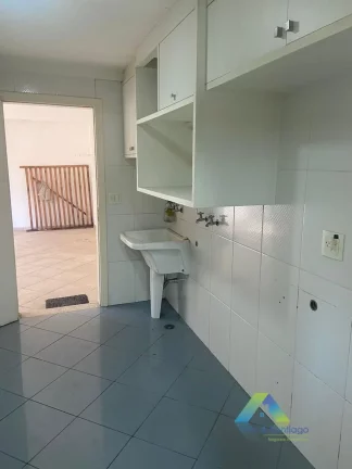 Imagem Sobrado com 4 Quartos e 7 banheiros para locação ao lado do Metrô Eucapiltos e Shopping Ibirapuera - Moema/SP!