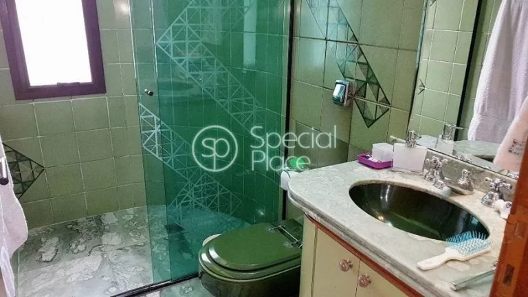 Imagem Cobertura com vista definitiva para a Z1 zona residencial de Moema. No piso superior, possui lazer c...
