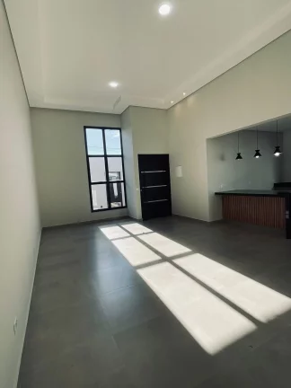 Imagem Casa com 3 quartos, sendo 01 suíte, 154 m², à venda por R$ 700.000