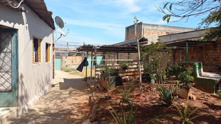 Imagem Excelente terreno à venda localizado na Rua Regina, Bairro Pedra Azul, em Contagem. Com área total...