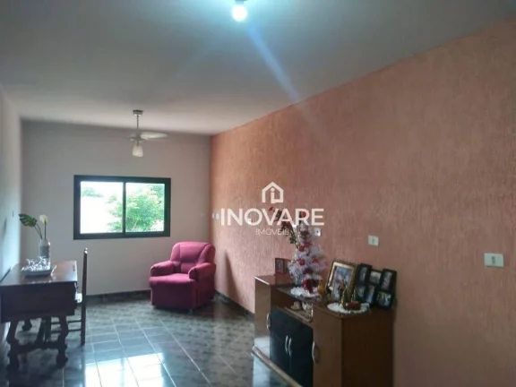 Imagem Casa com 3 dormitórios e energia solar à venda, 250 m² por R$ 400.000 - Setor Santa Inês - Itumbiara/GO