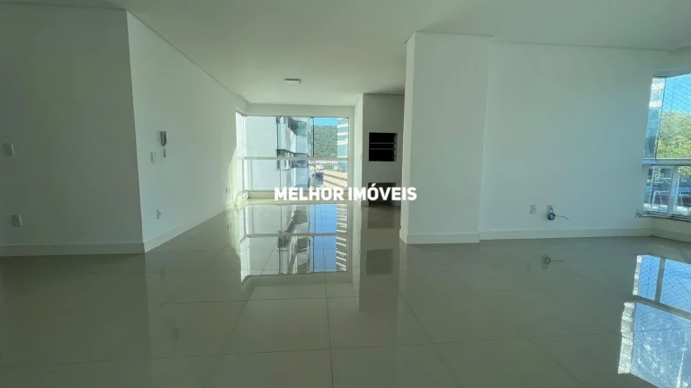 Imagem Apartamento Semi Mobiliado com 04 dormitórios, localizado na Barra Sul de Balneário Camboriú.